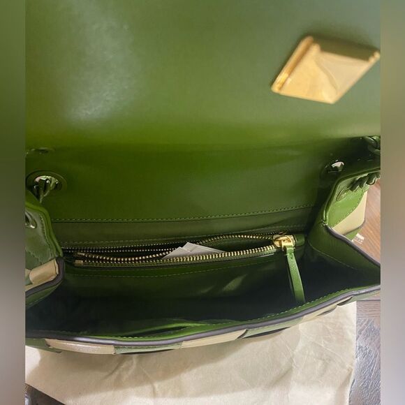 TORY BURCH RARE FLEMING GREEN CREAM PATCHWORK CROSSBODY - Picture 7 of 13